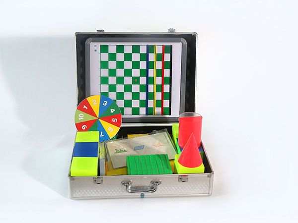 低年级磁性教具