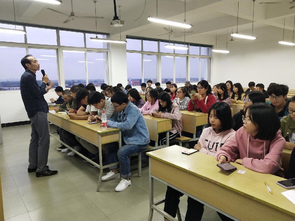 淮北市“三个课堂”信息化建设提速